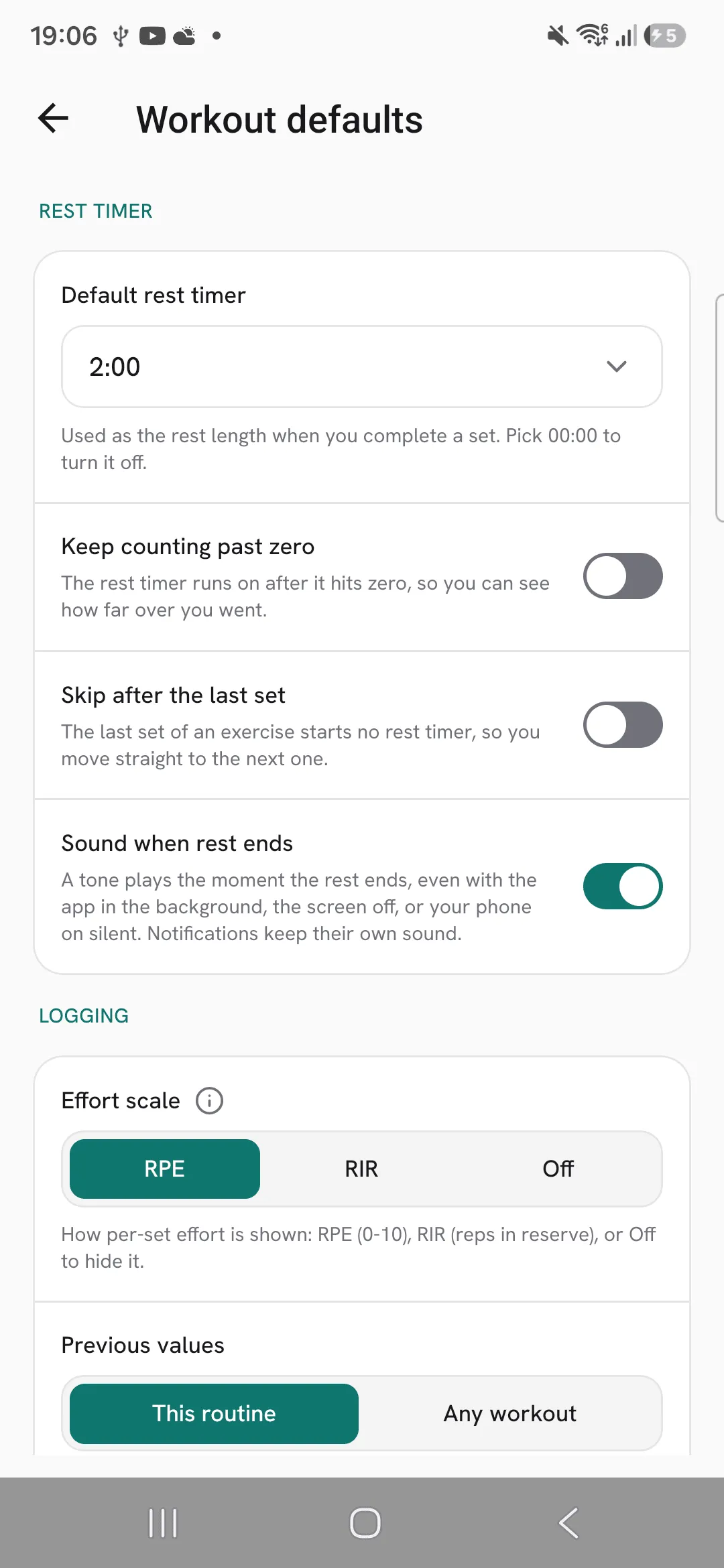 Workout defaults at the top, with the Rest timer group: Default rest timer, Keep counting past zero, Skip after the last set and Sound when rest ends.